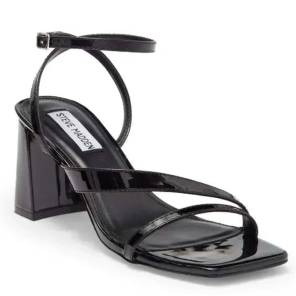 Steve Madden May Glossy Black Block Heel Sandals. 3” Heels. Size 6.5